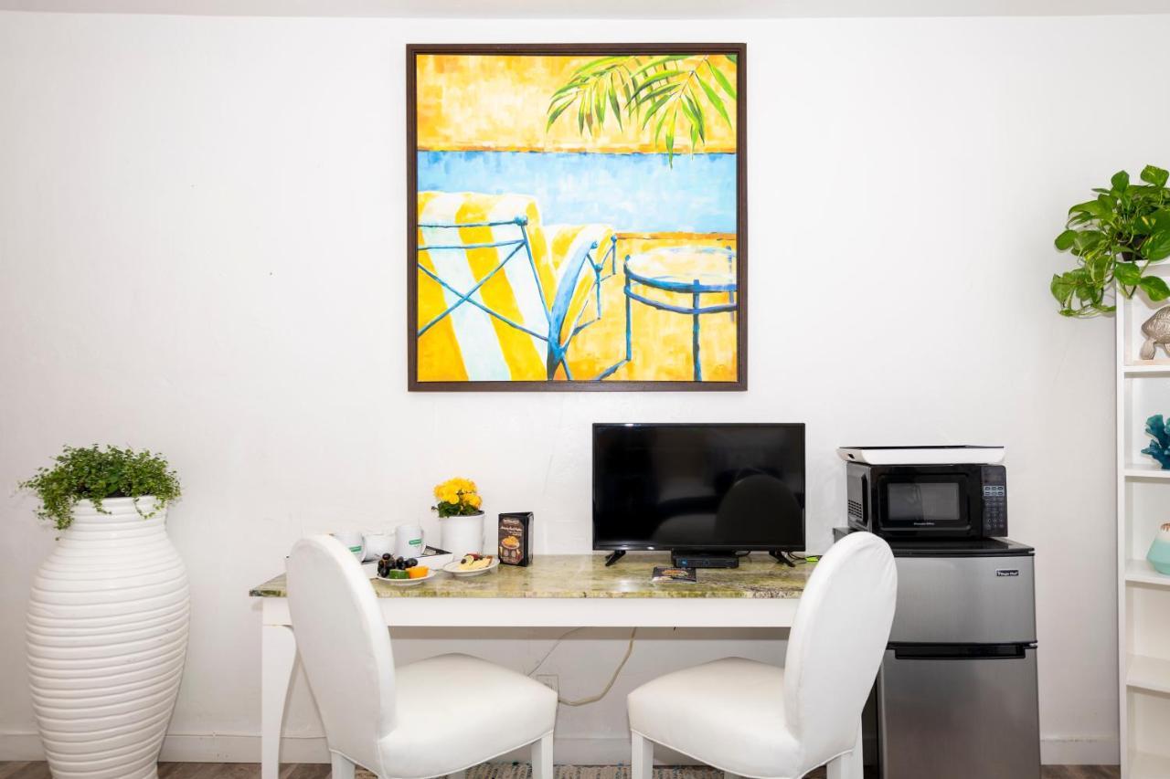 Miami Beach Suites & Bar Esterno foto